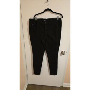 NWT Chaps Jeans Womens 18W 38wx30L Plus size Skinny Jeans Midrise Black NWT
